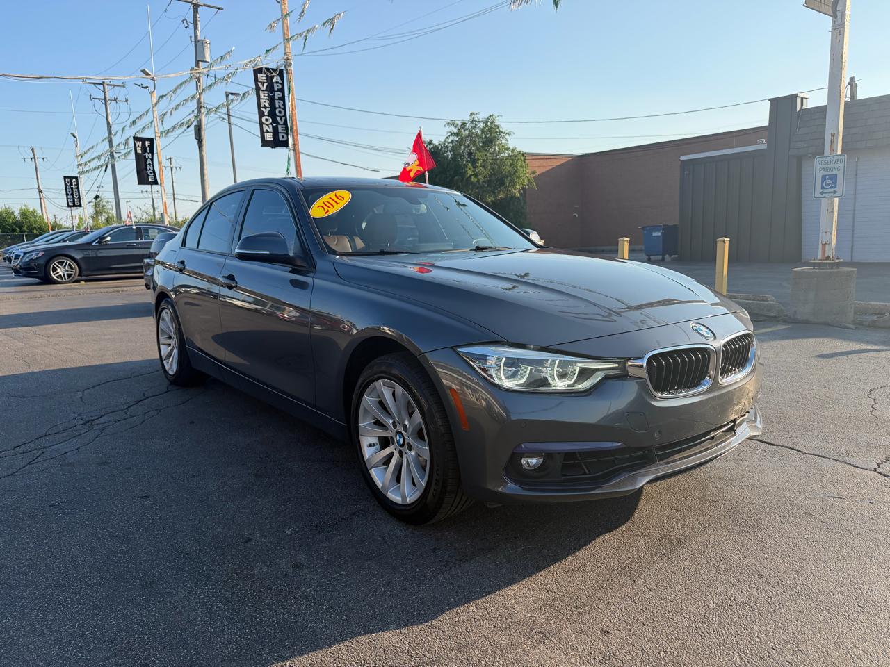 BMW 3-Series 328i xDrive Sedan 2016