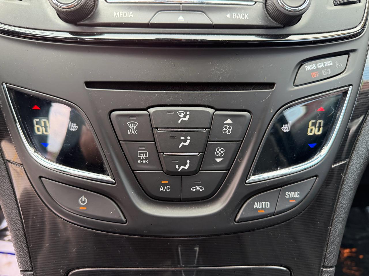 Buick Regal Premium 1 2015