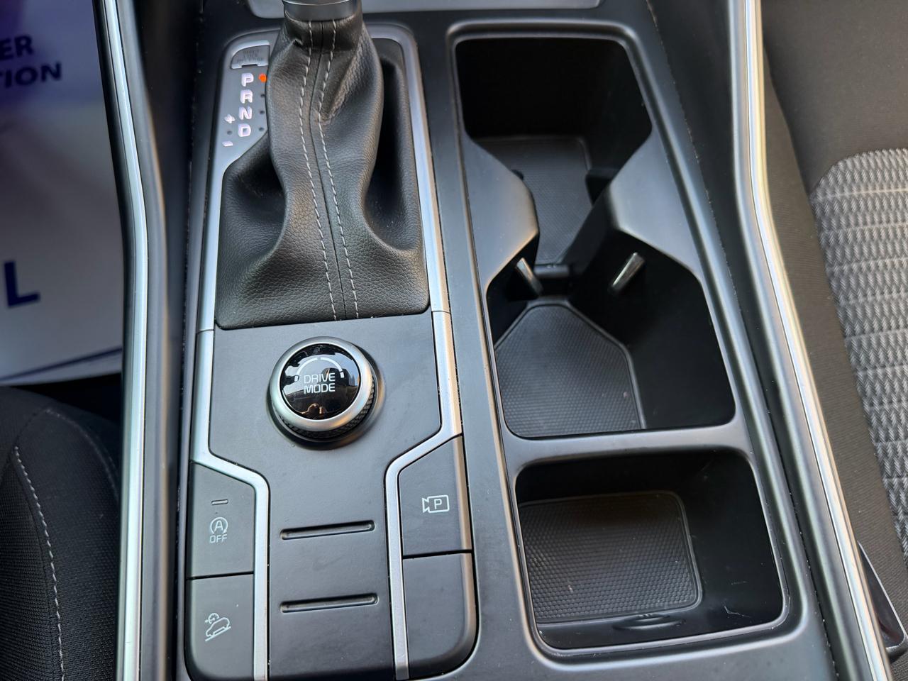 Kia Sorento LX 2WD 2023