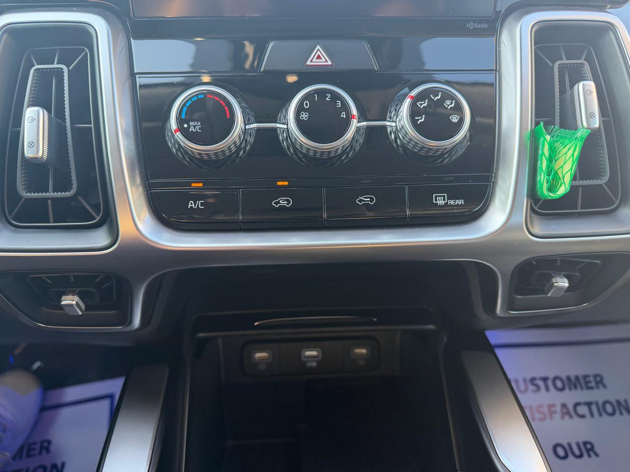 Kia Sorento LX 2WD 2023