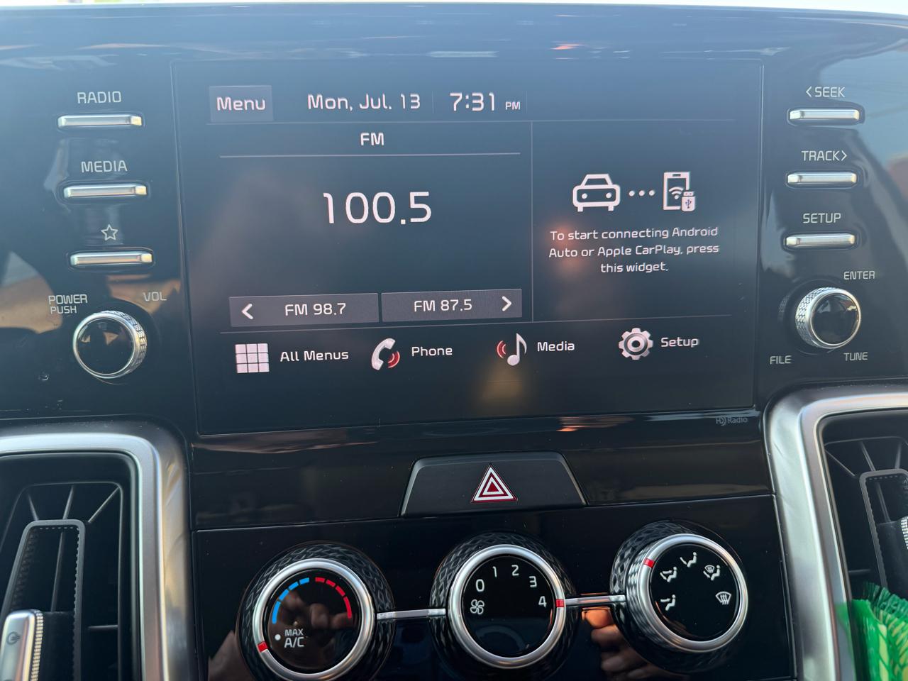 Kia Sorento LX 2WD 2023