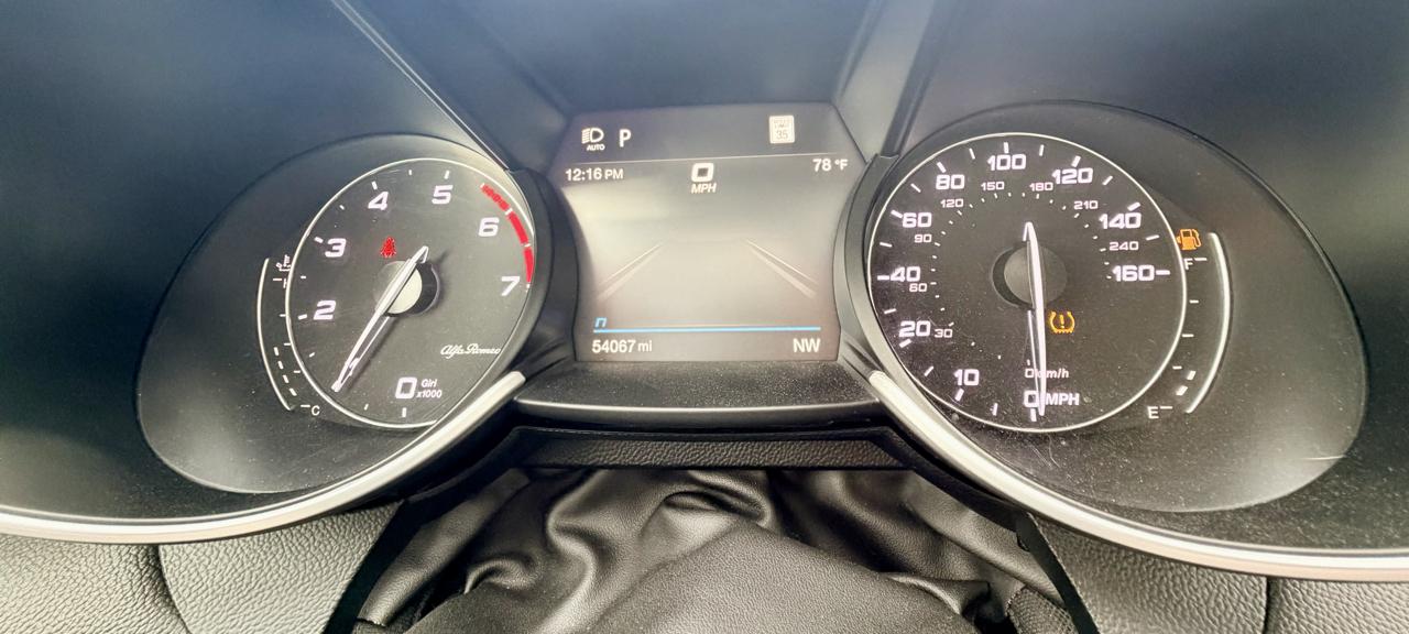 Alfa Romeo Giulia Veloce RWD 2023