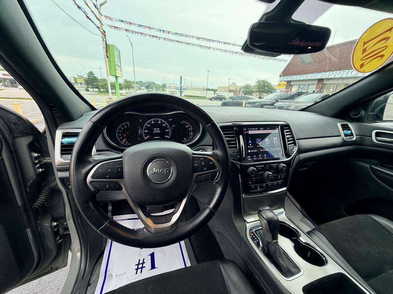 Jeep Grand Cherokee Laredo E 4WD 2021