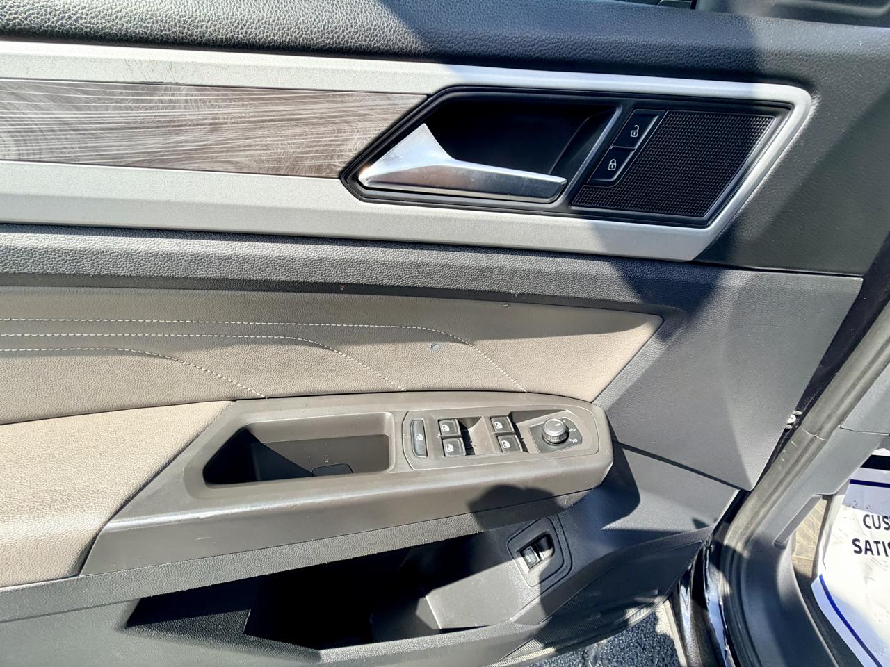 Volkswagen Atlas Cross Sport V6 SE w/Technology 4MOTION 2023