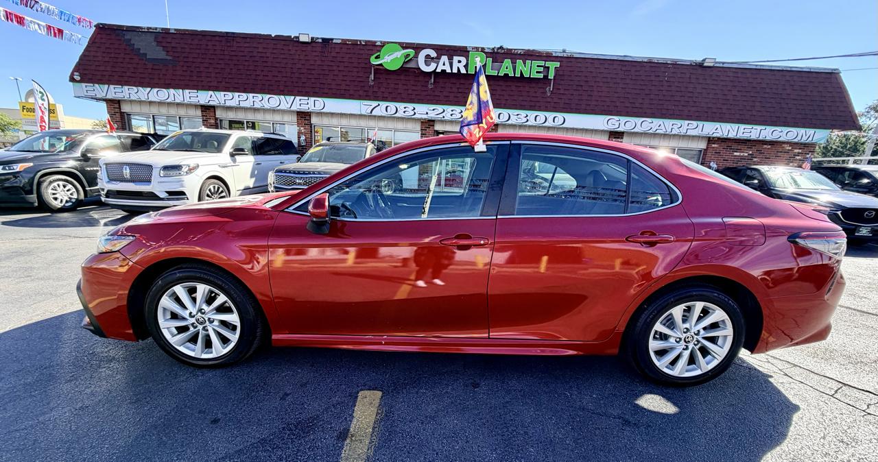 Toyota Camry SE 2021