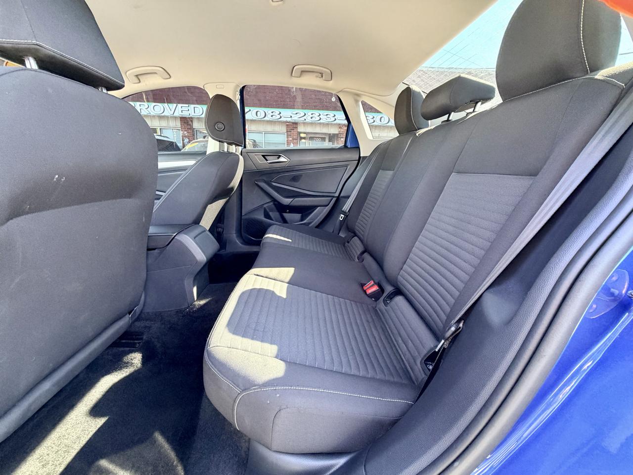 Volkswagen Jetta S 2024