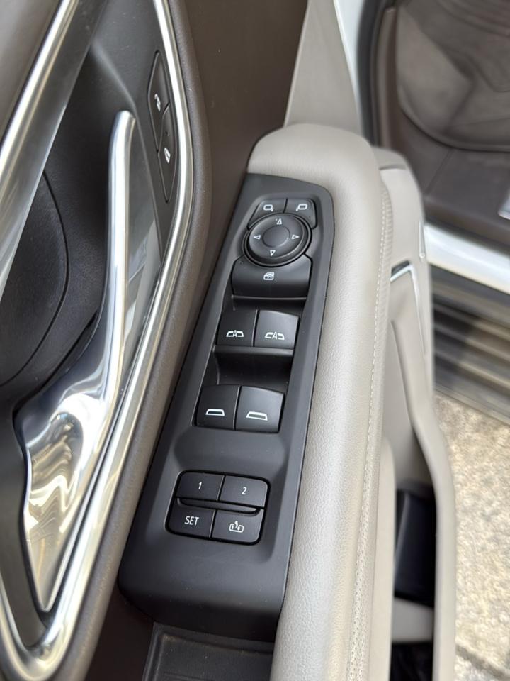 GMC Yukon SLT 4WD 2021