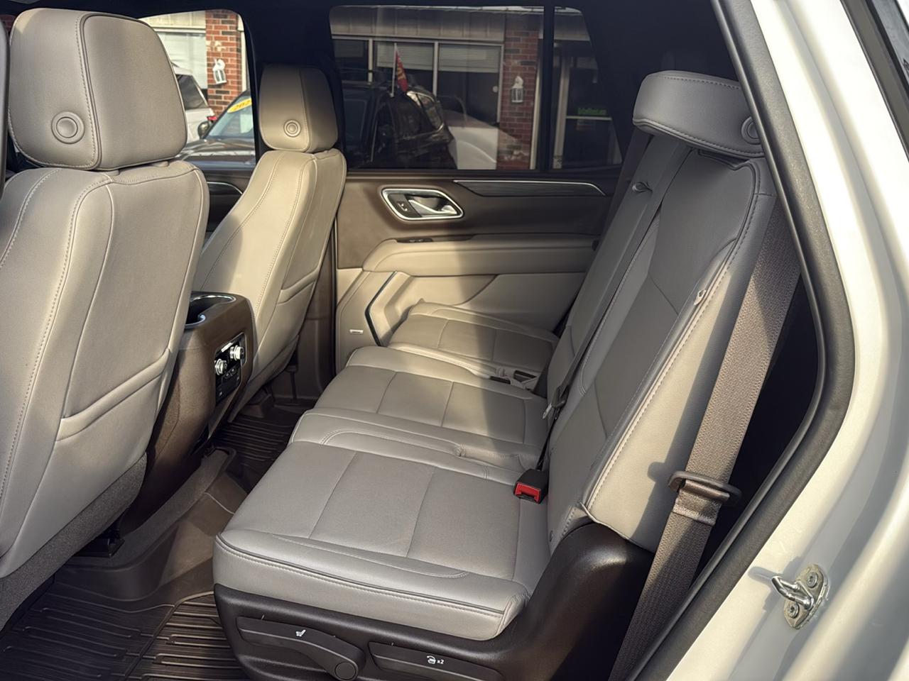 GMC Yukon SLT 4WD 2021