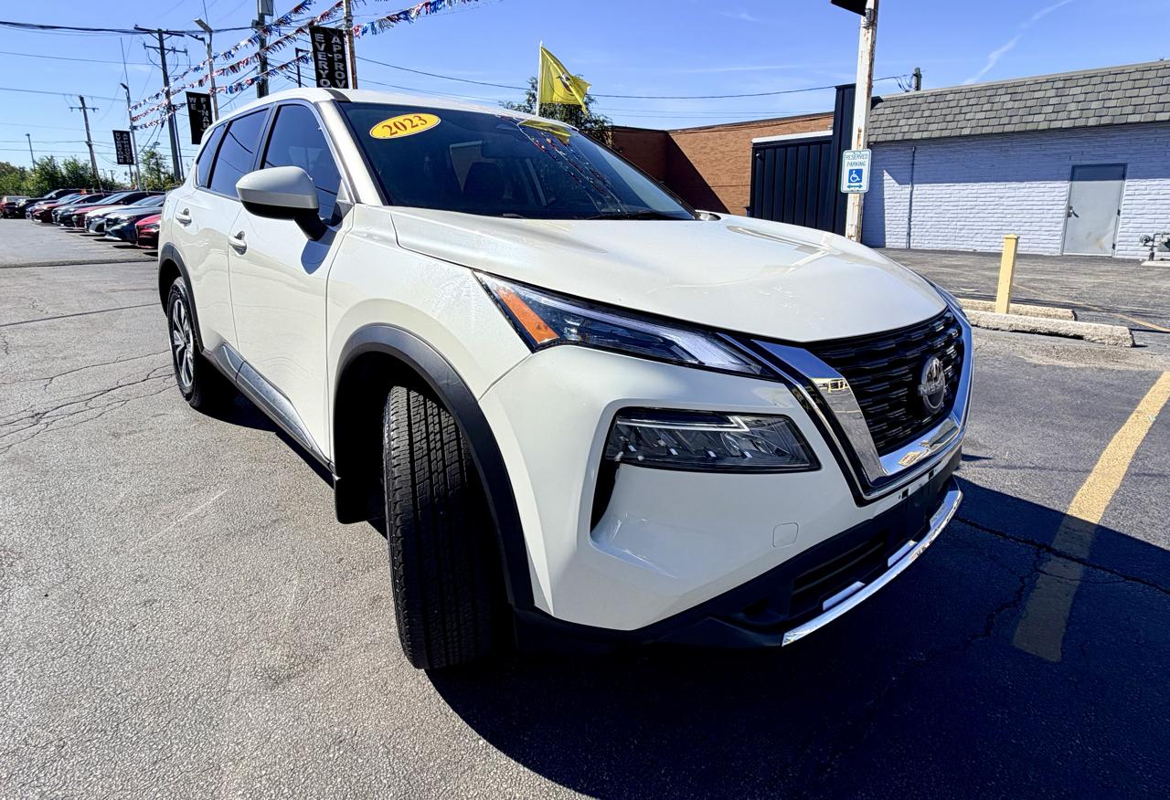 Nissan Rogue SV 2023
