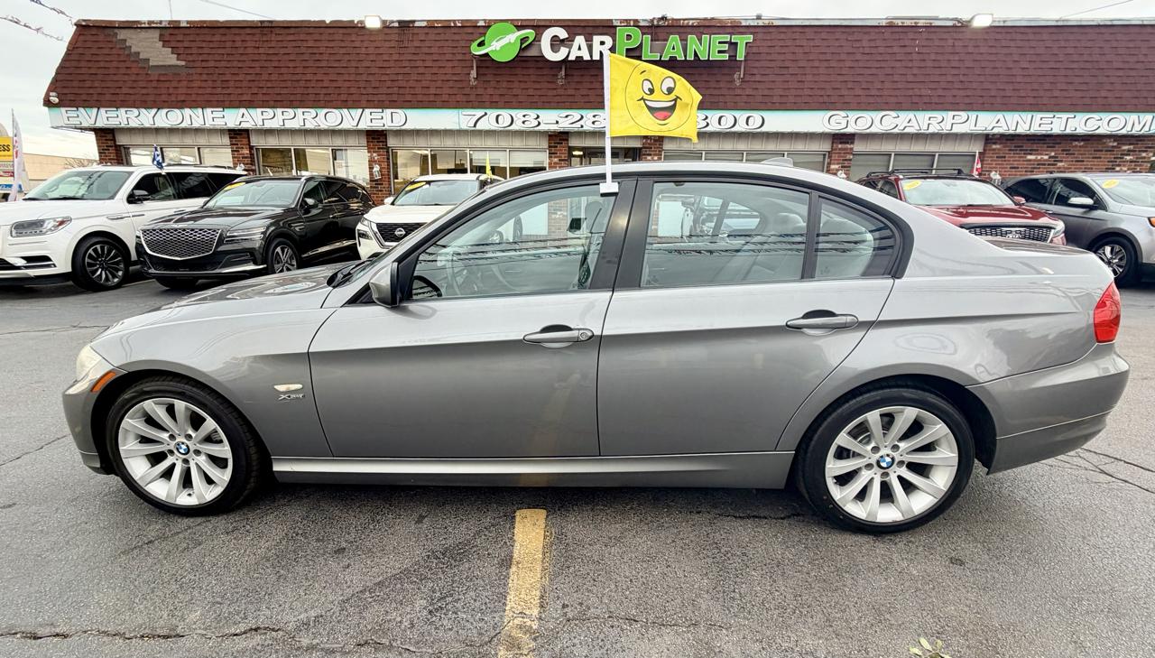 BMW 3-Series 328i xDrive 2011