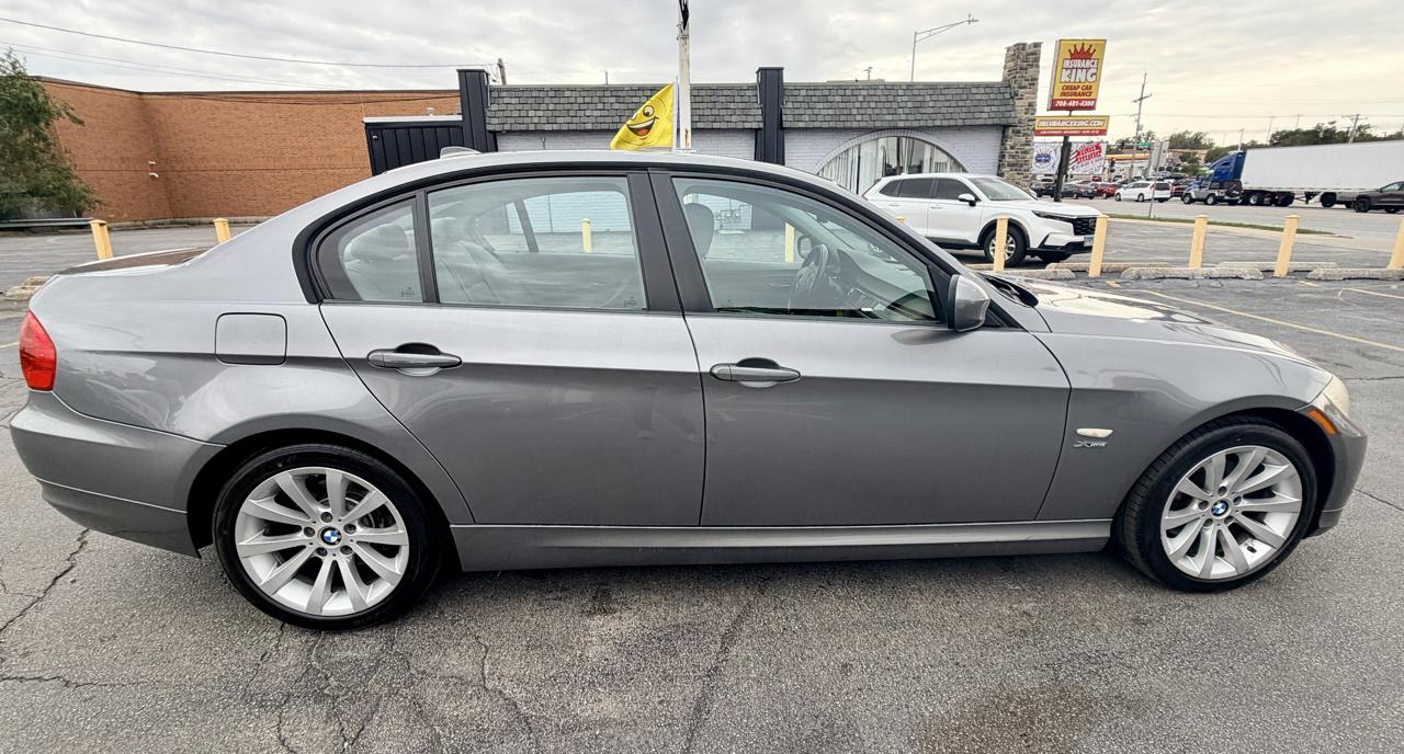 BMW 3-Series 328i xDrive 2011