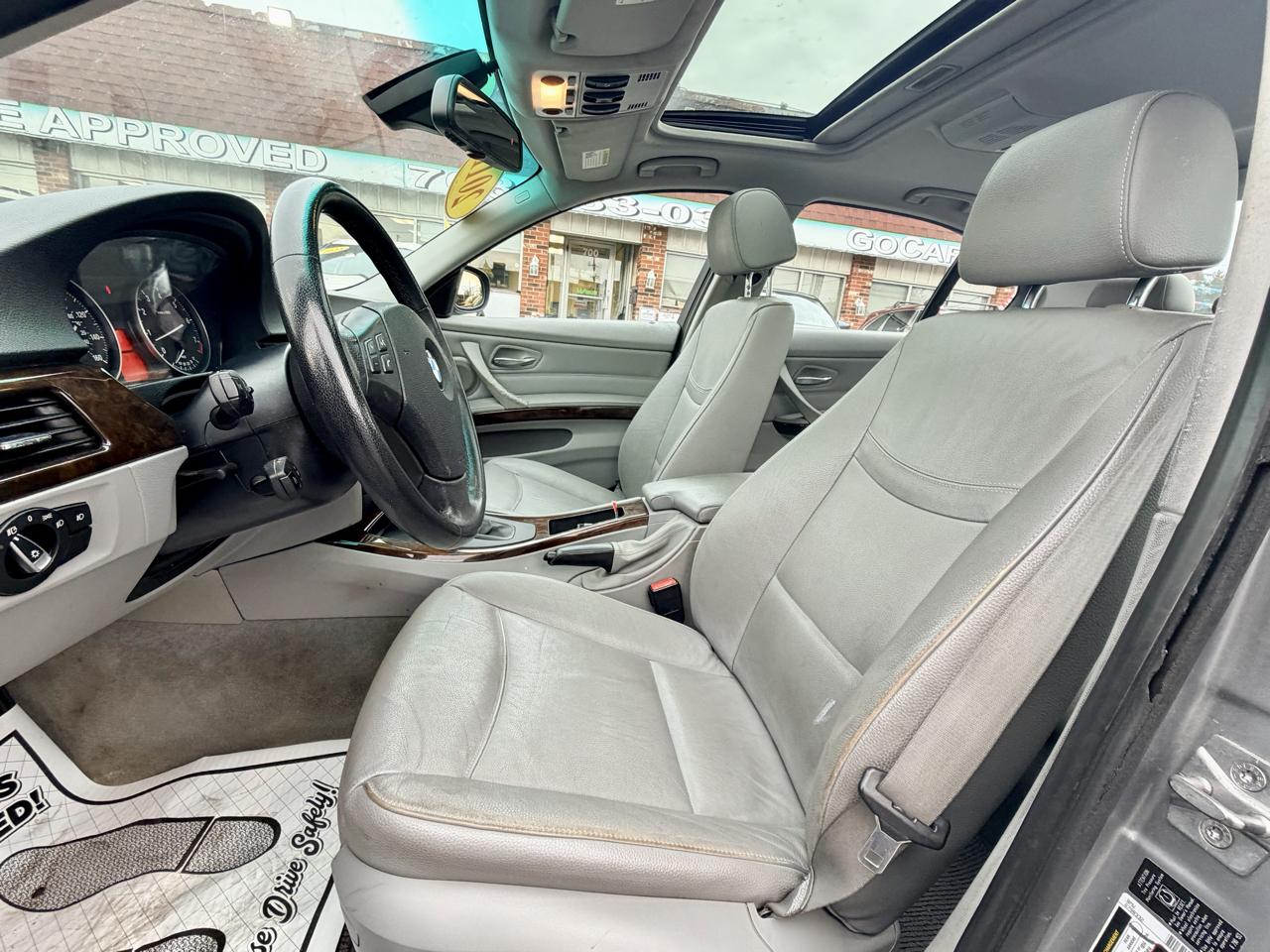BMW 3-Series 328i xDrive 2011