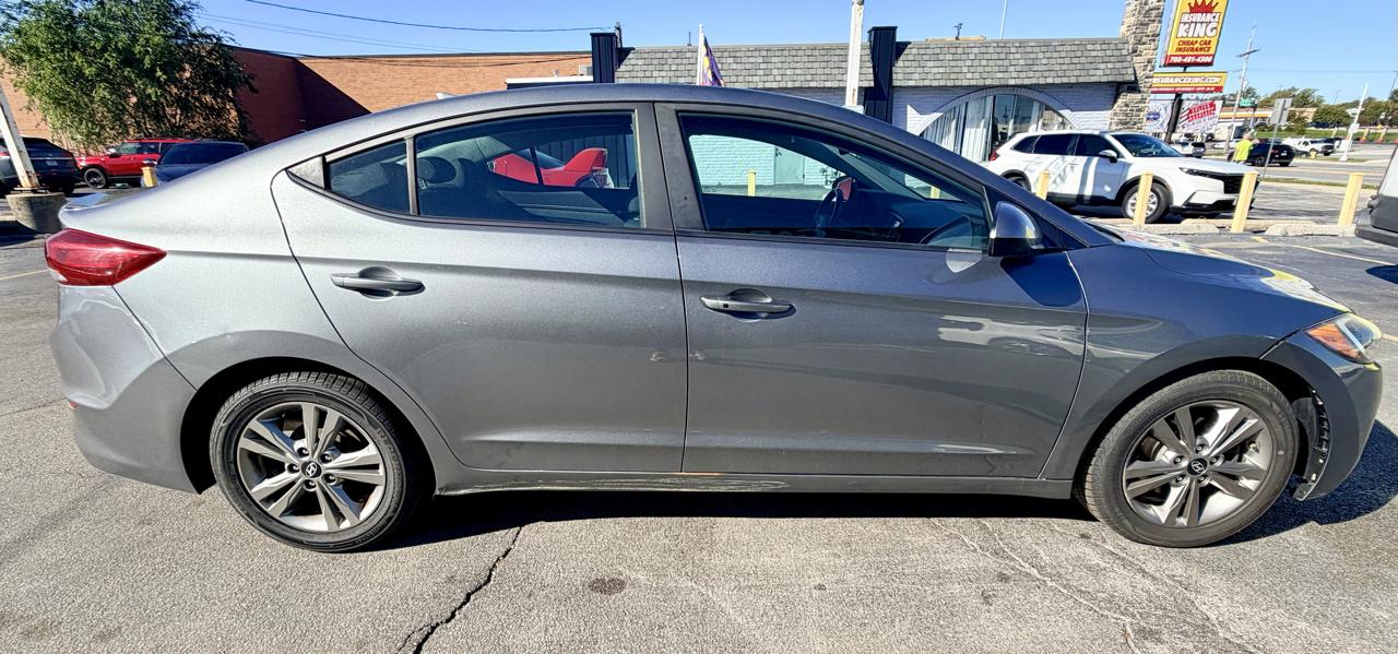 Hyundai Elantra Value Edition 6A 2017