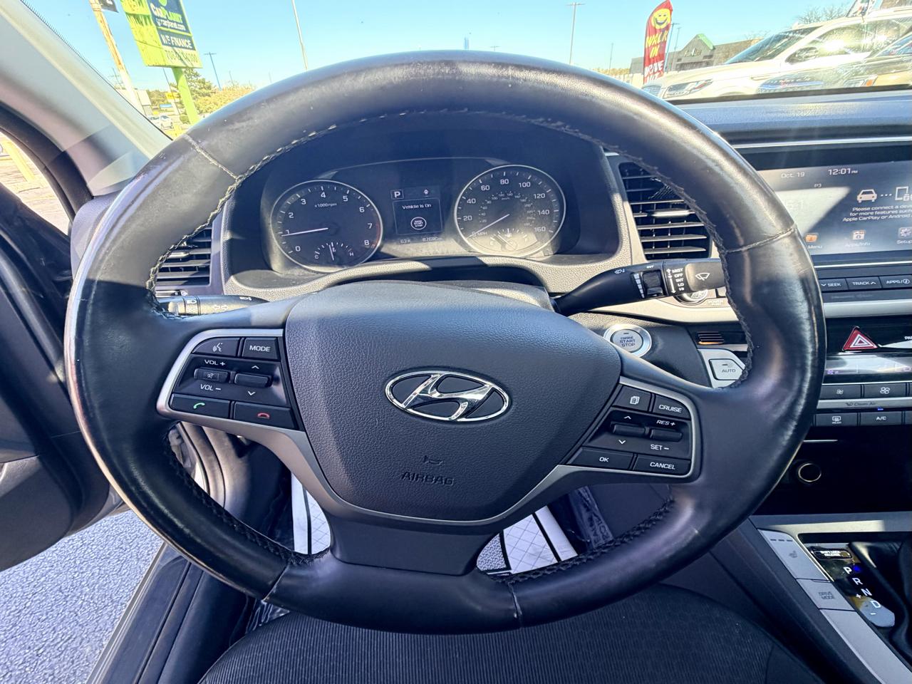 Hyundai Elantra Value Edition 6A 2017