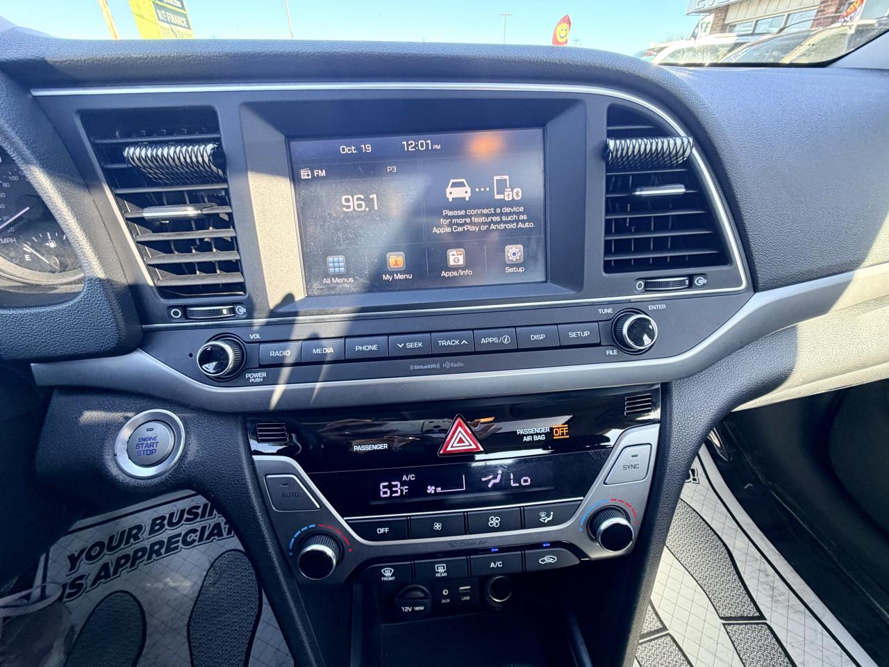 Hyundai Elantra Value Edition 6A 2017