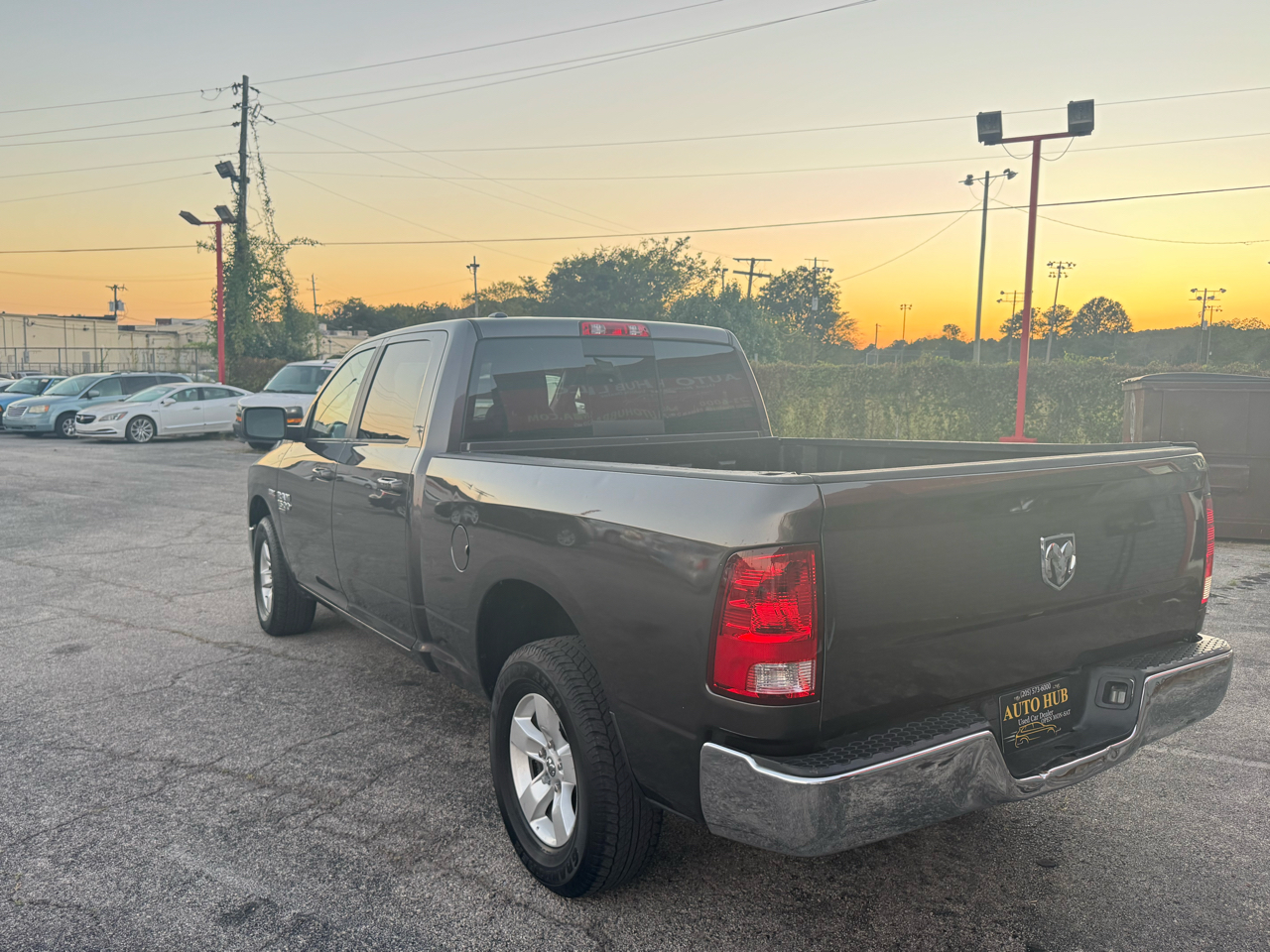 RAM 1500 Classic SLT 4x4 Quad Cab 6'4" Box 2020