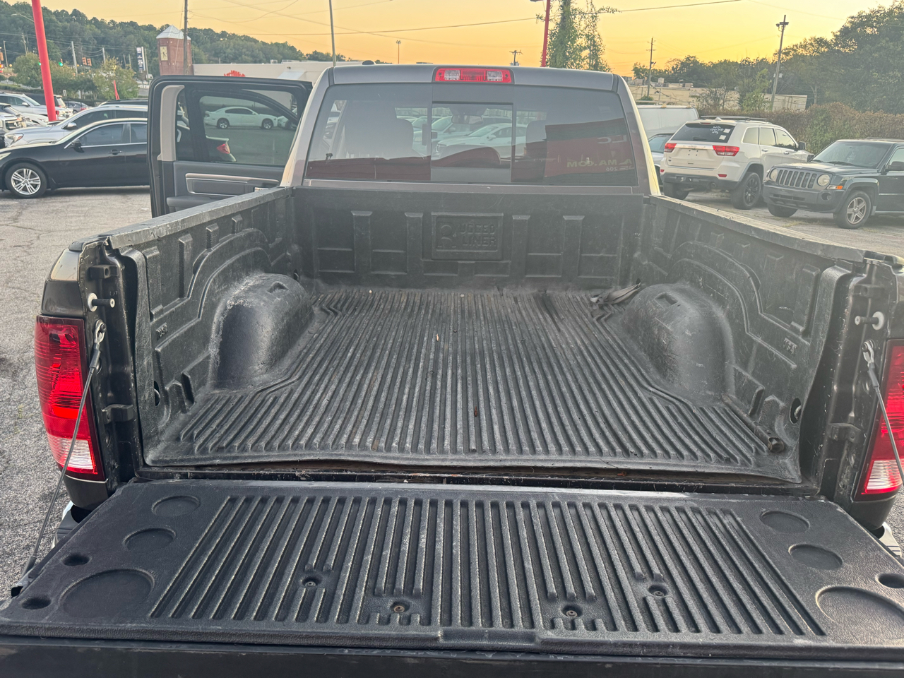 RAM 1500 Classic SLT 4x4 Quad Cab 6'4" Box 2020