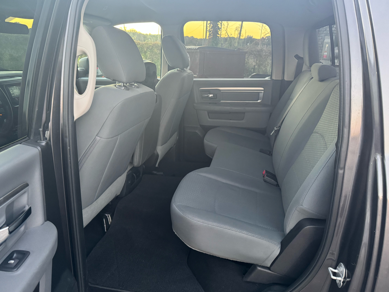 RAM 1500 Classic SLT 4x4 Quad Cab 6'4" Box 2020