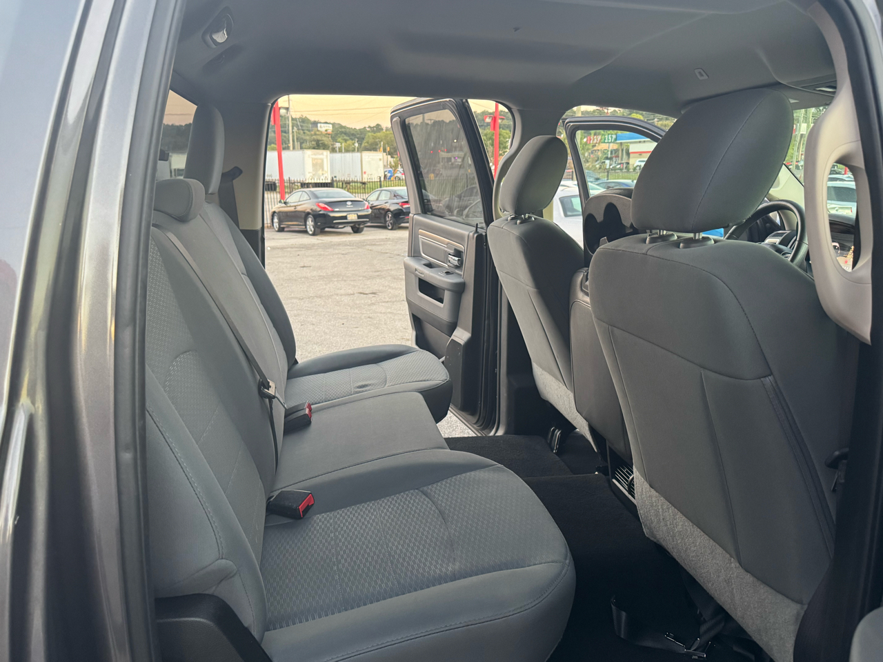 RAM 1500 Classic SLT 4x4 Quad Cab 6'4" Box 2020
