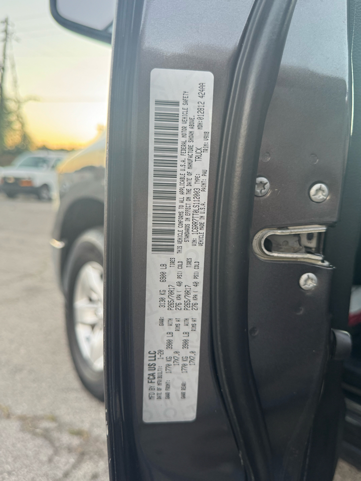RAM 1500 Classic SLT 4x4 Quad Cab 6'4" Box 2020