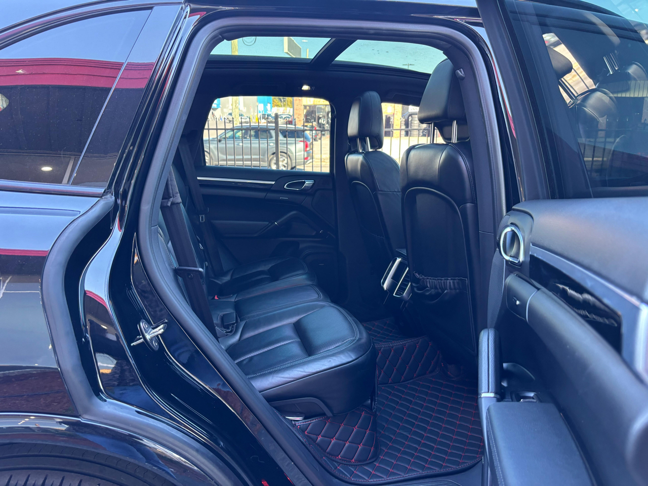 Porsche Cayenne S Platinum Edition AWD 2017