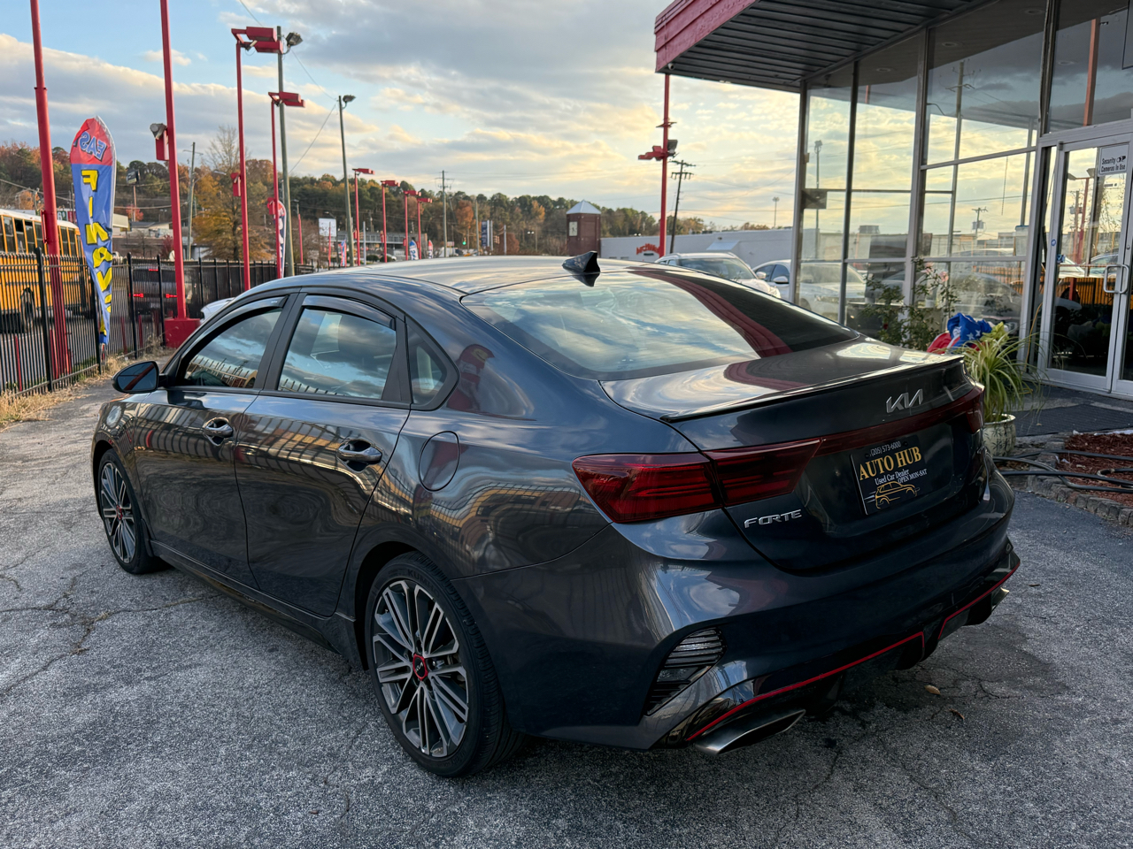 2023 Kia Forte GT photo 3