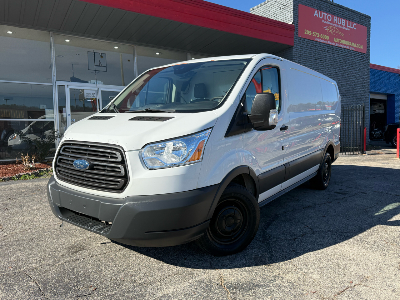 2015 Ford Transit Base's photo