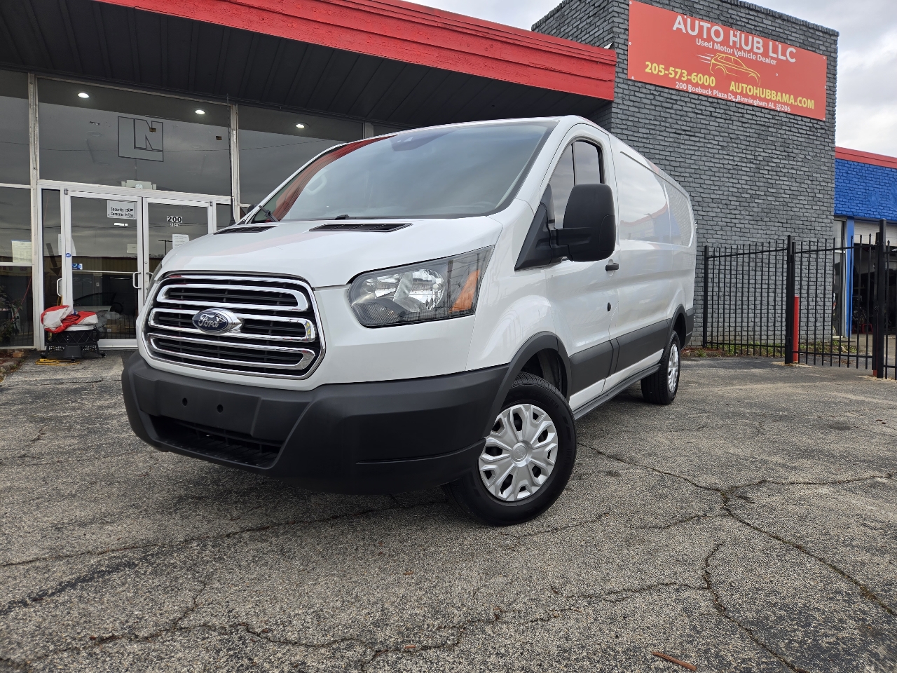 2018 Ford Transit 250 Van Low Roof 60/40 Pass.130-in. WB