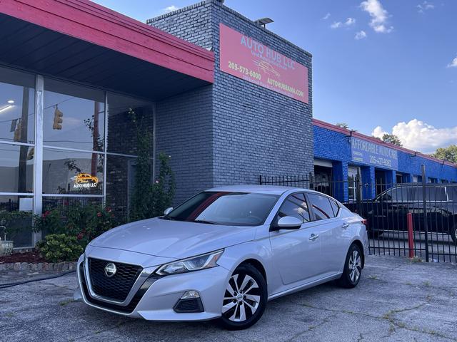 Silver 2020 Nissan Altima Sedan Front-Wheel Drive