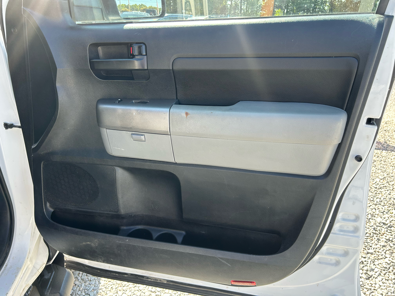 2012 Toyota Tundra CrewMax photo 13