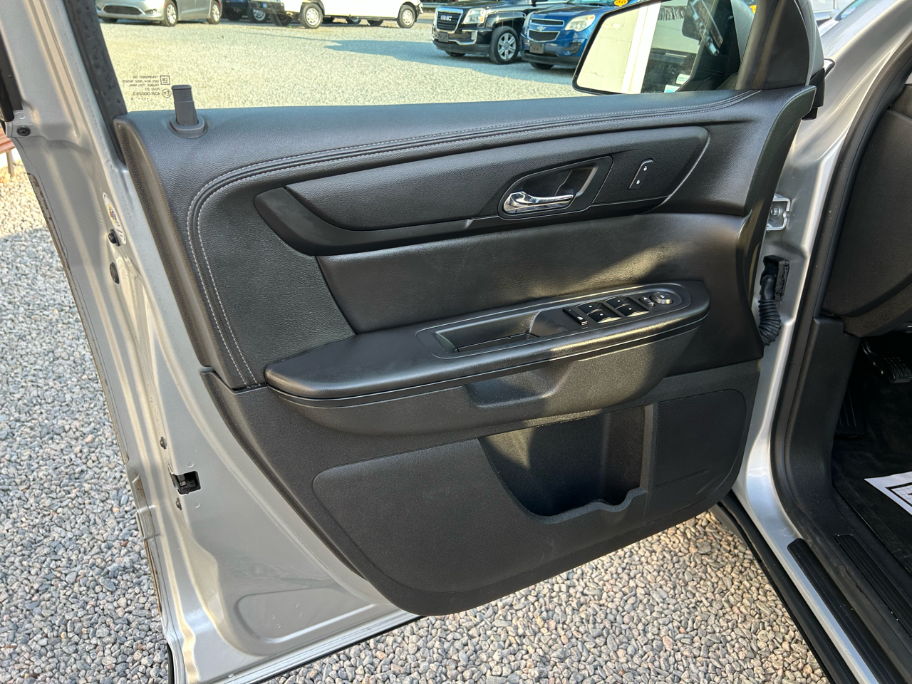 2015 Gmc Acadia SLE photo 3