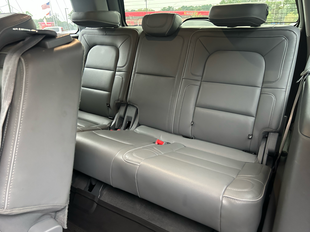 2019 Lincoln Navigator Select photo 6