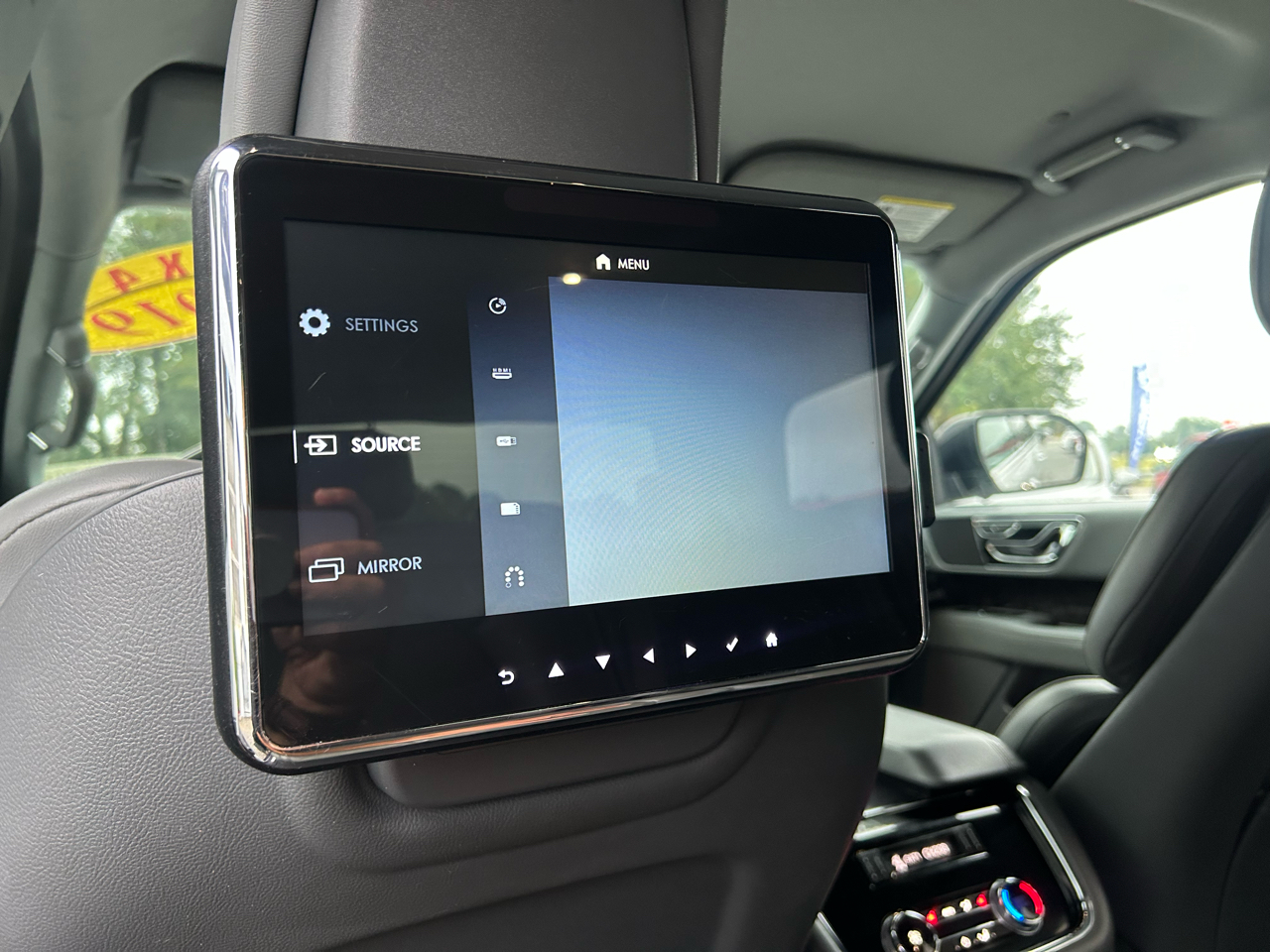 2019 Lincoln Navigator Select photo 18