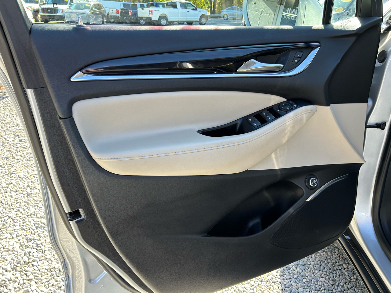 Buick Enclave Essence 4D SUV FWD 2019 Buick Enclave Essence 4D SUV FWD 2019