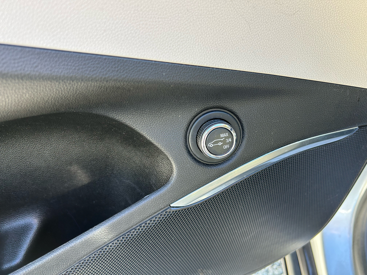 Buick Enclave Essence 4D SUV FWD 2019 Buick Enclave Essence 4D SUV FWD 2019