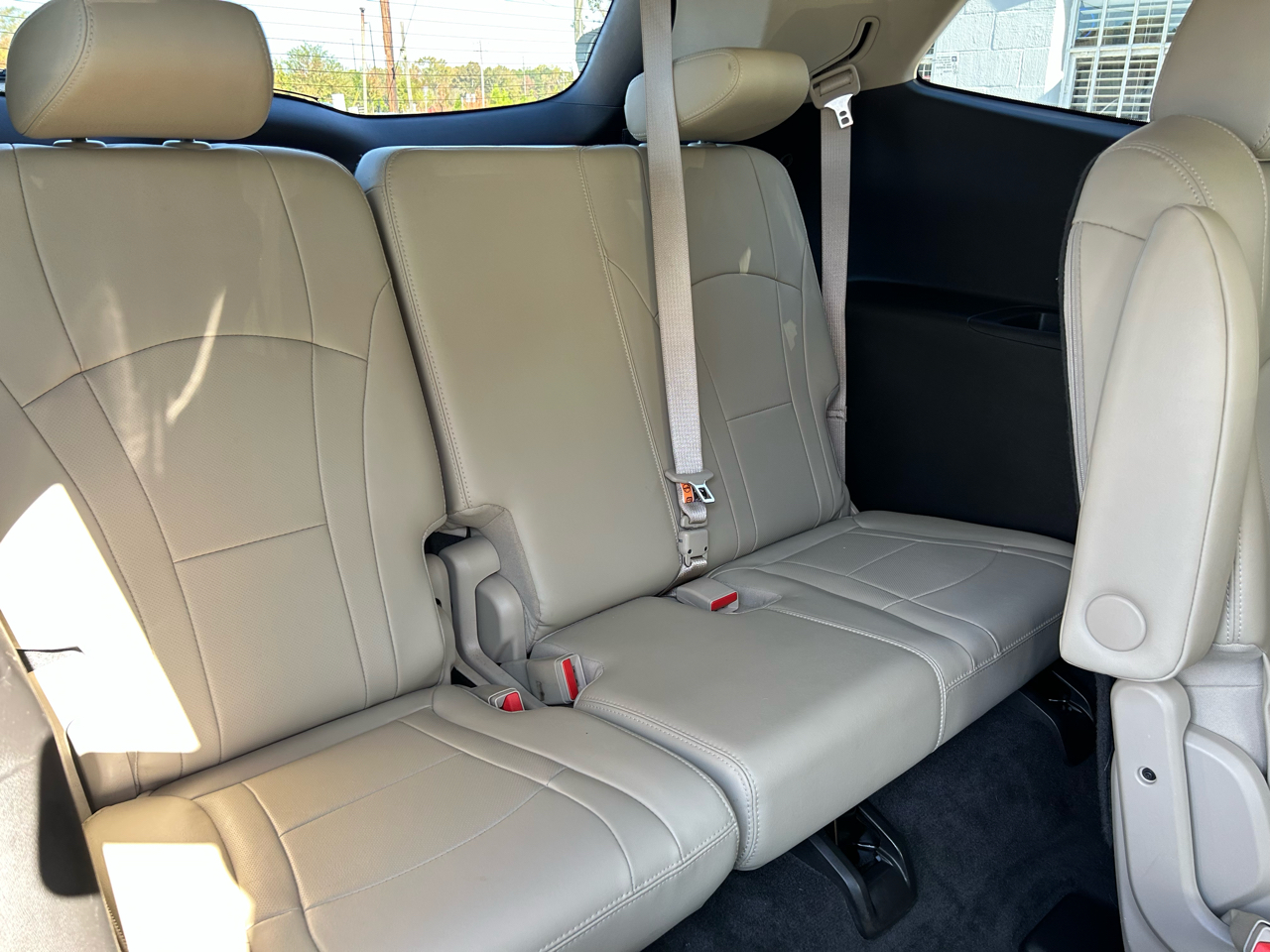 Buick Enclave Essence 4D SUV FWD 2019 Buick Enclave Essence 4D SUV FWD 2019