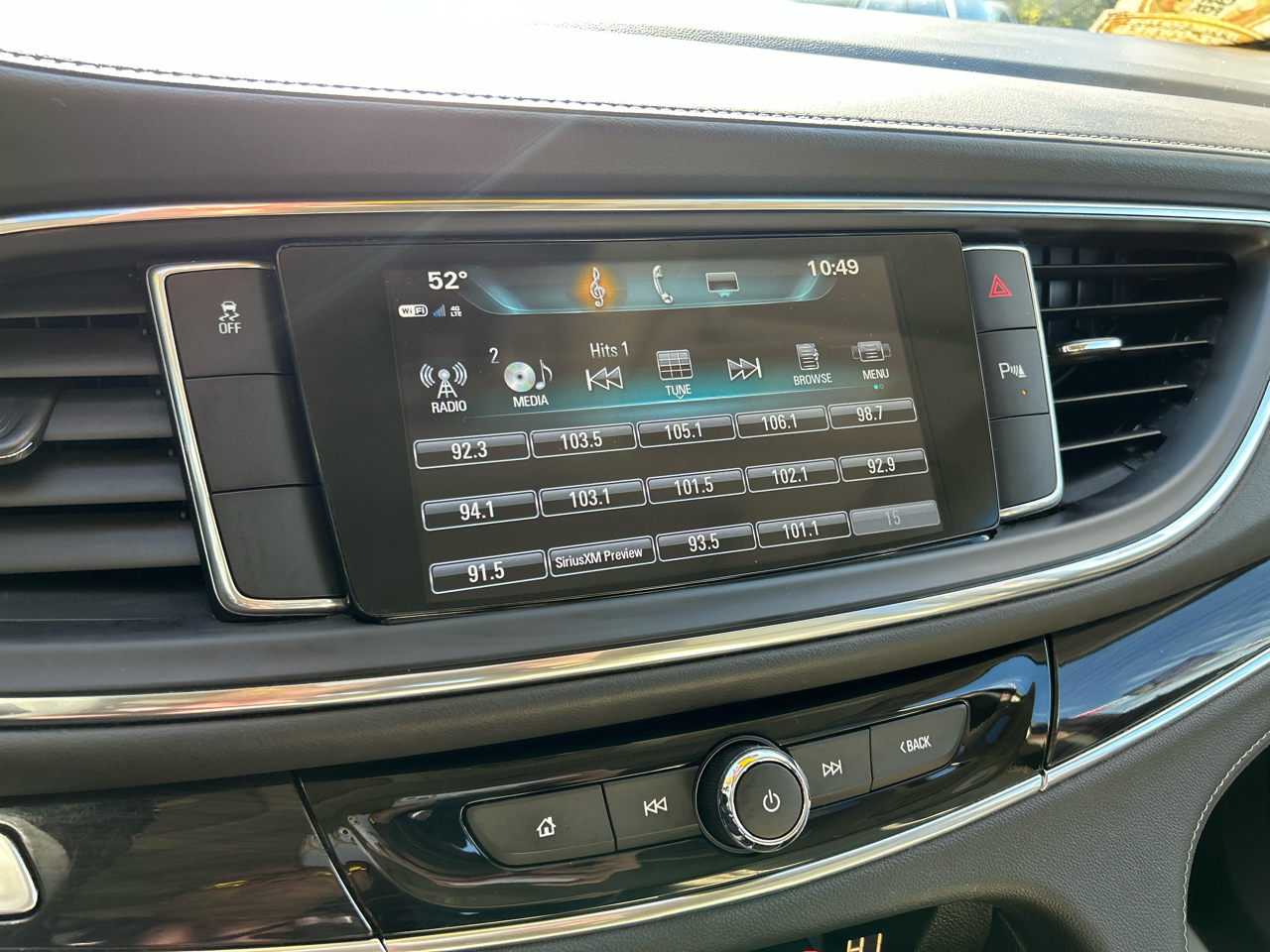 Buick Enclave Essence 4D SUV FWD 2019 Buick Enclave Essence 4D SUV FWD 2019