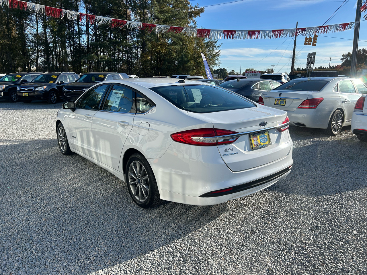 Ford Fusion 4dr Sdn Hybrid FWD 2017 Ford Fusion 4dr Sdn Hybrid FWD 2017