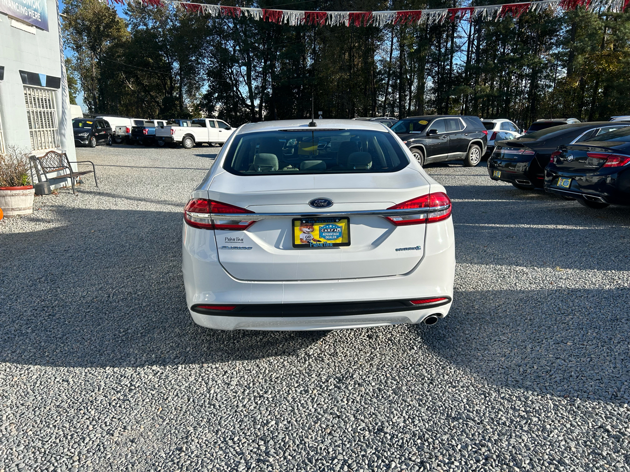 Ford Fusion 4dr Sdn Hybrid FWD 2017 Ford Fusion 4dr Sdn Hybrid FWD 2017