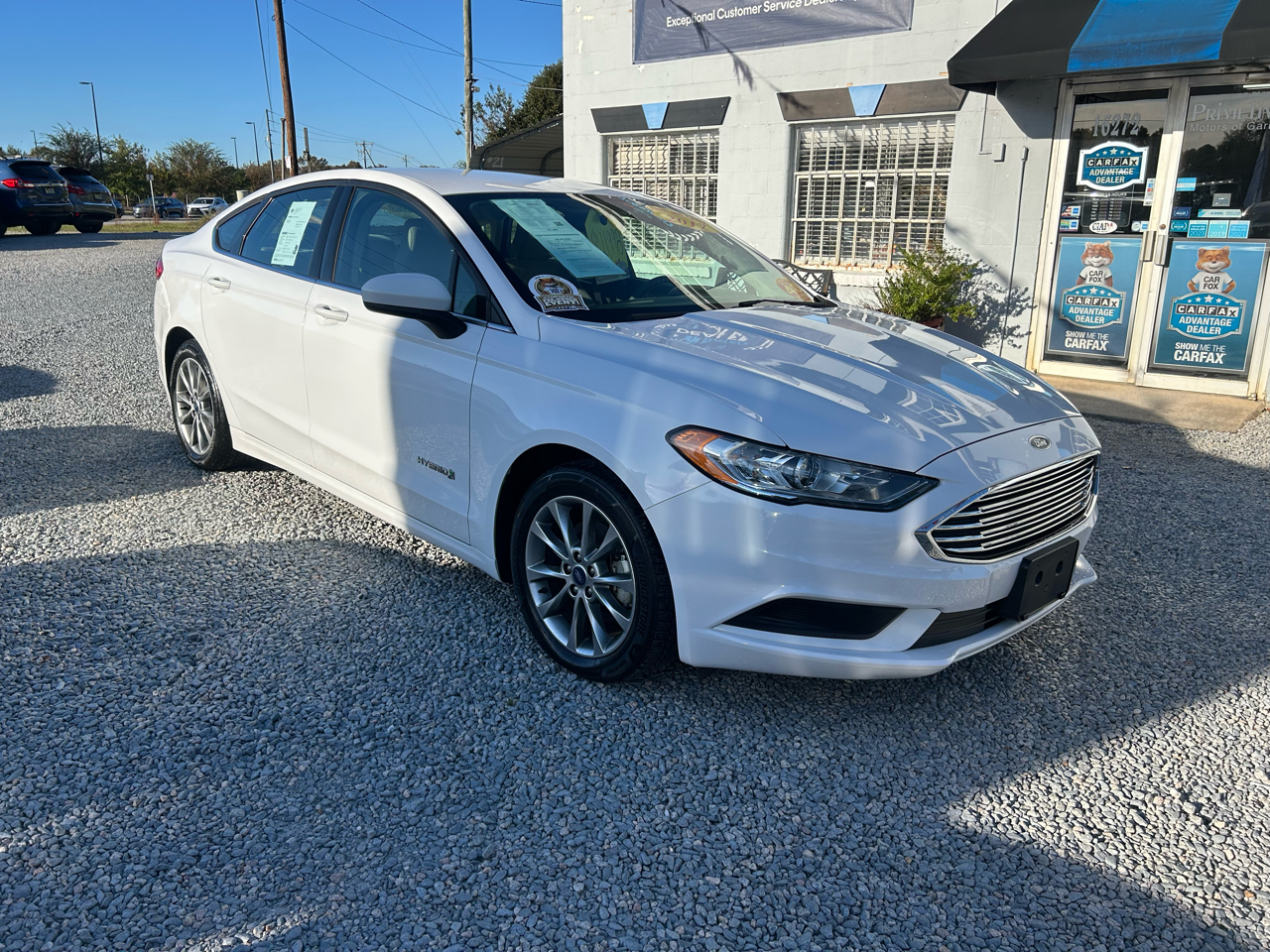 Ford Fusion 4dr Sdn Hybrid FWD 2017 Ford Fusion 4dr Sdn Hybrid FWD 2017