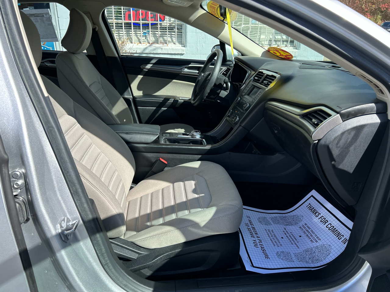 Ford Fusion 4dr Sdn S Hybrid FWD 2017 Ford Fusion 4dr Sdn S Hybrid FWD 2017