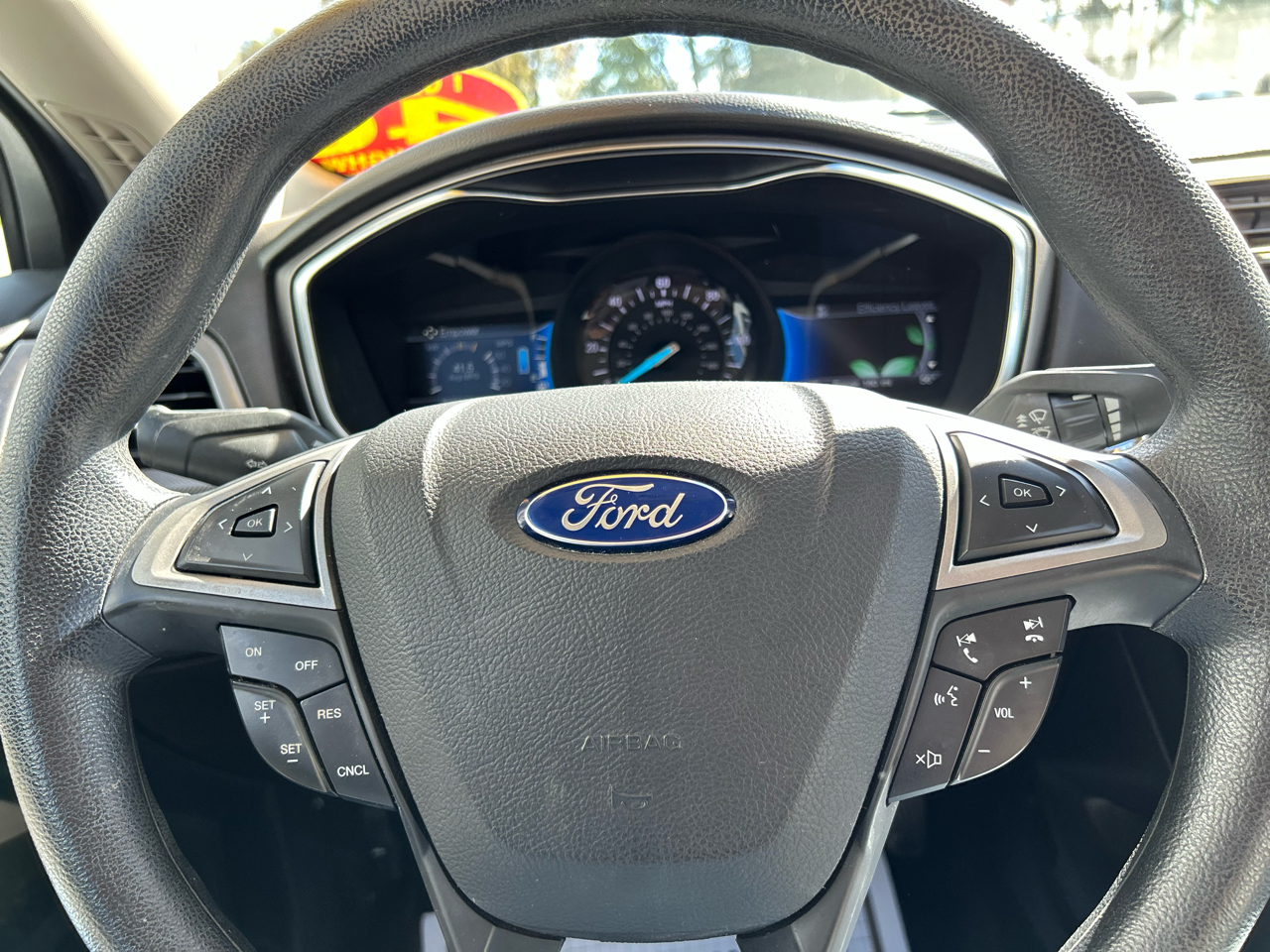 Ford Fusion 4dr Sdn S Hybrid FWD 2017 Ford Fusion 4dr Sdn S Hybrid FWD 2017