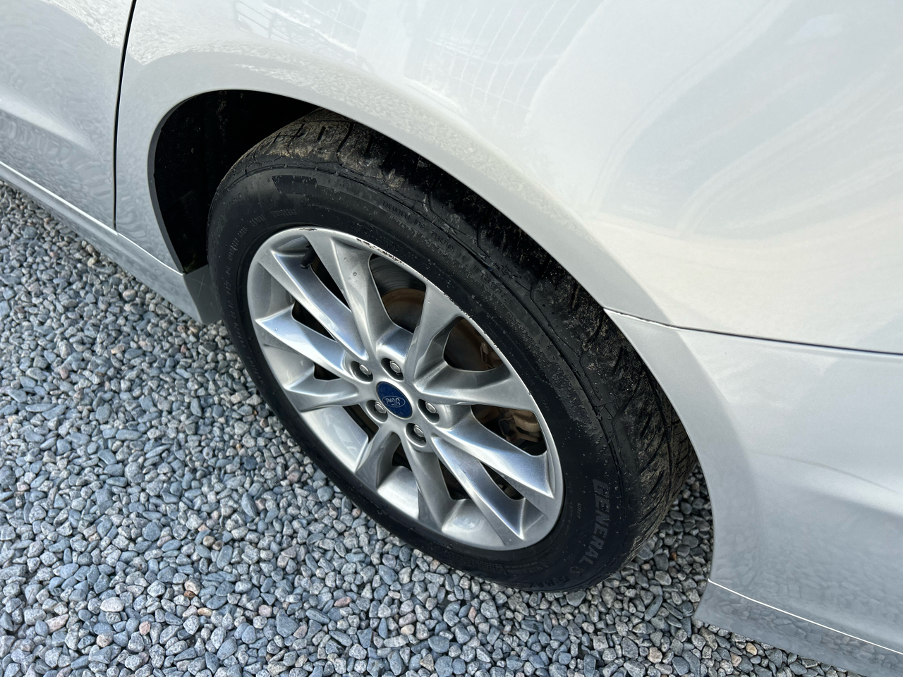 Ford Fusion 4dr Sdn S Hybrid FWD 2017 Ford Fusion 4dr Sdn S Hybrid FWD 2017