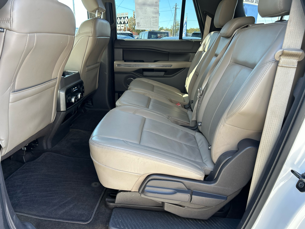 Ford Expedition Max XLT 4D SUV 4WD 2020 Ford Expedition Max XLT 4D SUV 4WD 2020