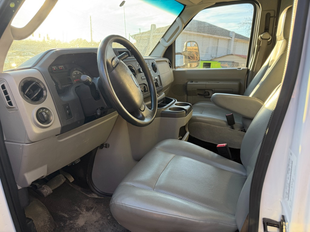 Ford Econoline  2019