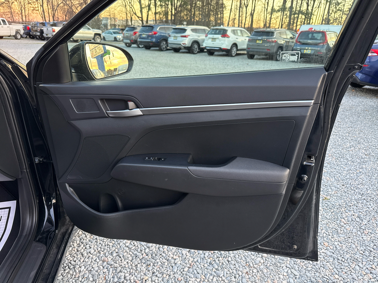 Hyundai Elantra SE 4D Sedan 2020