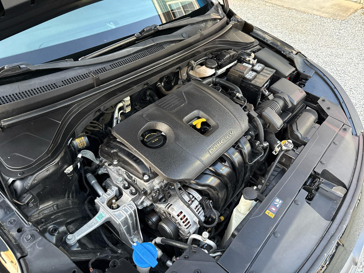 Hyundai Elantra SE 4D Sedan 2020