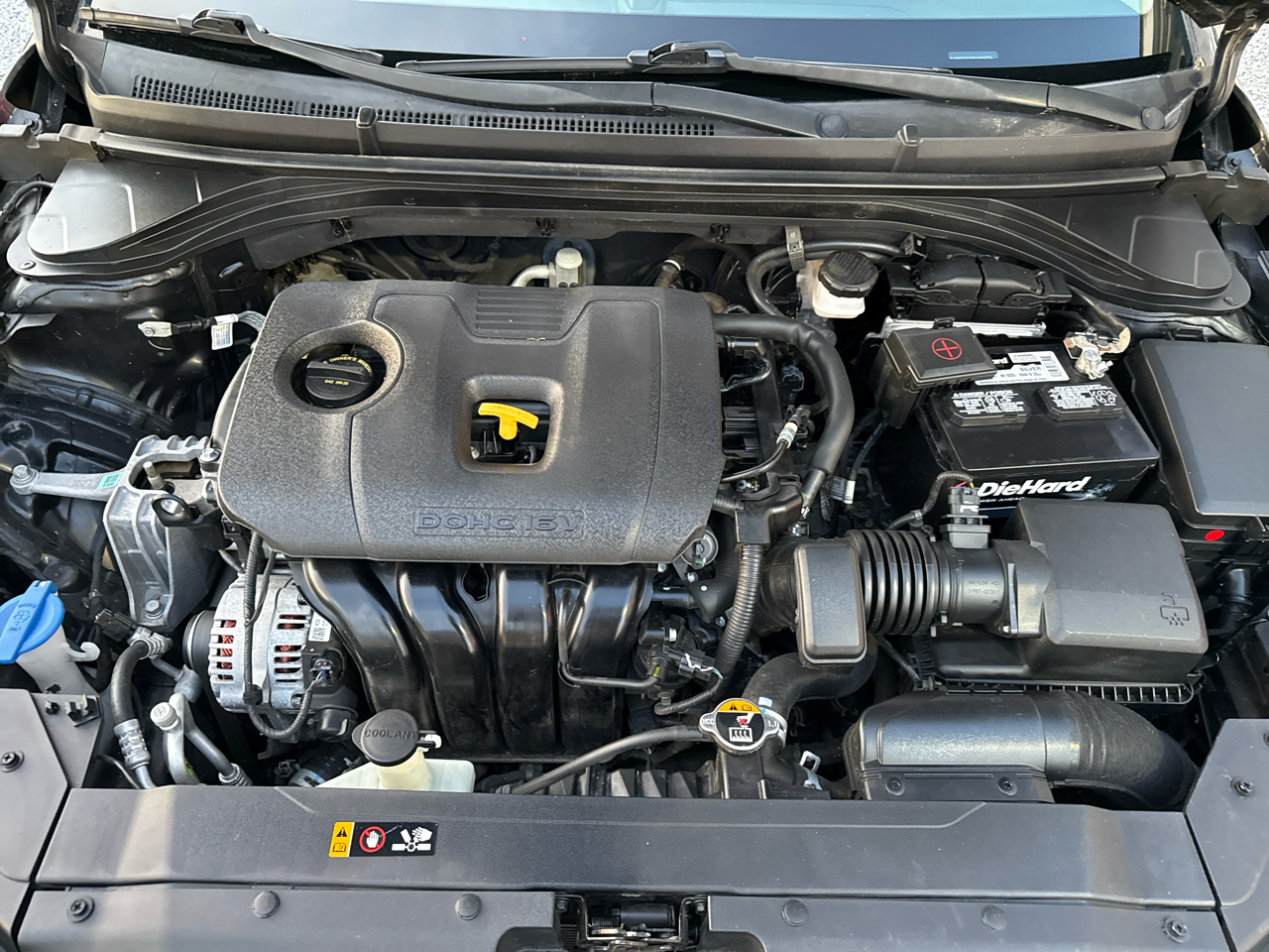 Hyundai Elantra SE 4D Sedan 2020