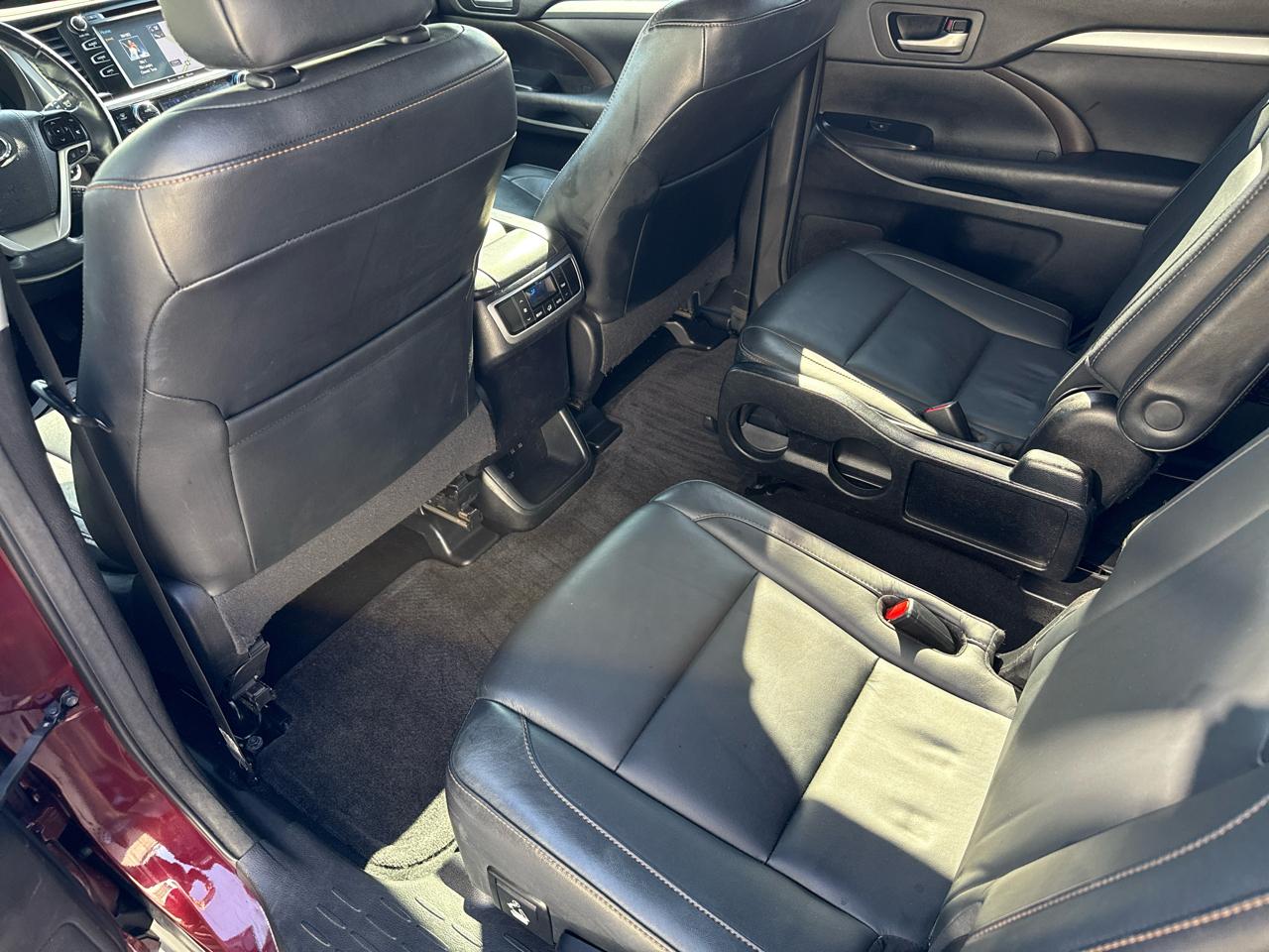 Toyota Highlander SE 2018