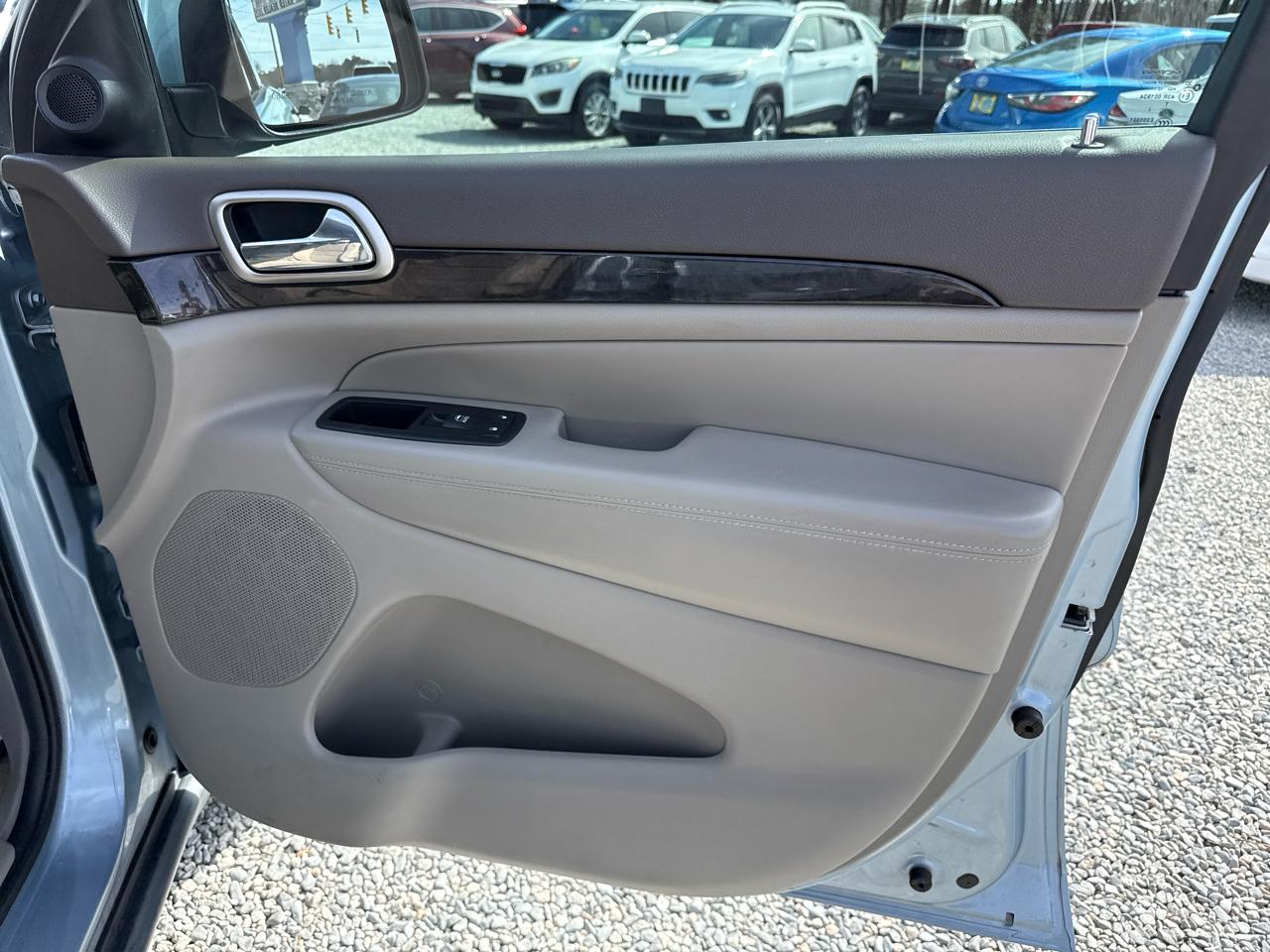 Jeep Grand Cherokee Laredo 2012